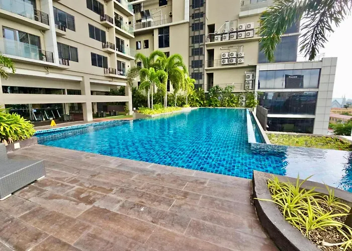 Mcm Staycation At Base Line Premier Cebu Stadt