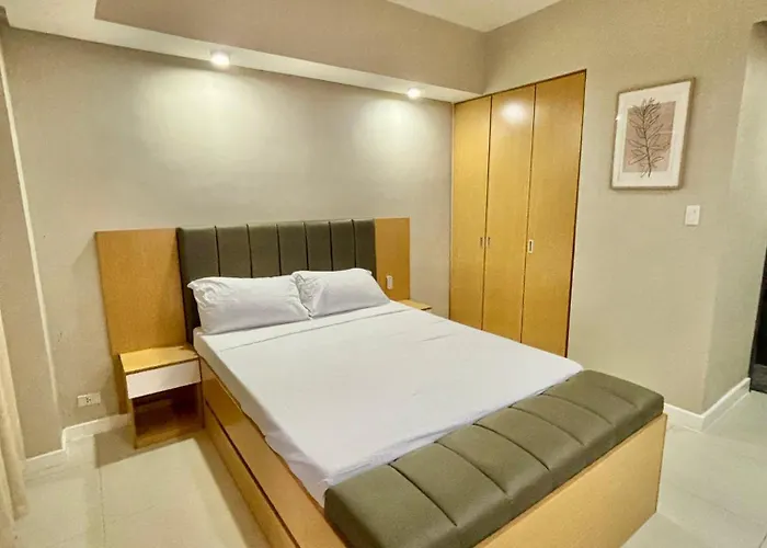 Aparthotel Mcm Staycation At Base Line Premier 3*